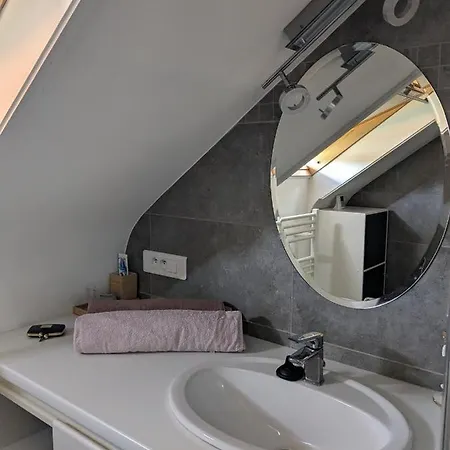 Elena 3* Camphin-en-Pevele