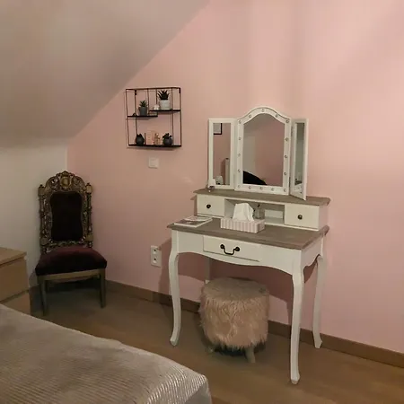 Elena Bed & Breakfast Camphin-en-Pevele